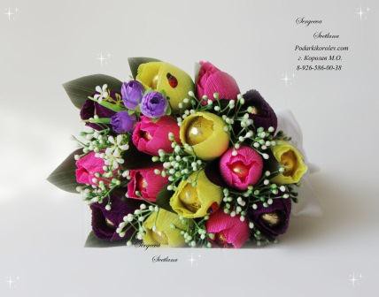 Букет из конфет в кульке. Стоимость 800 руб.